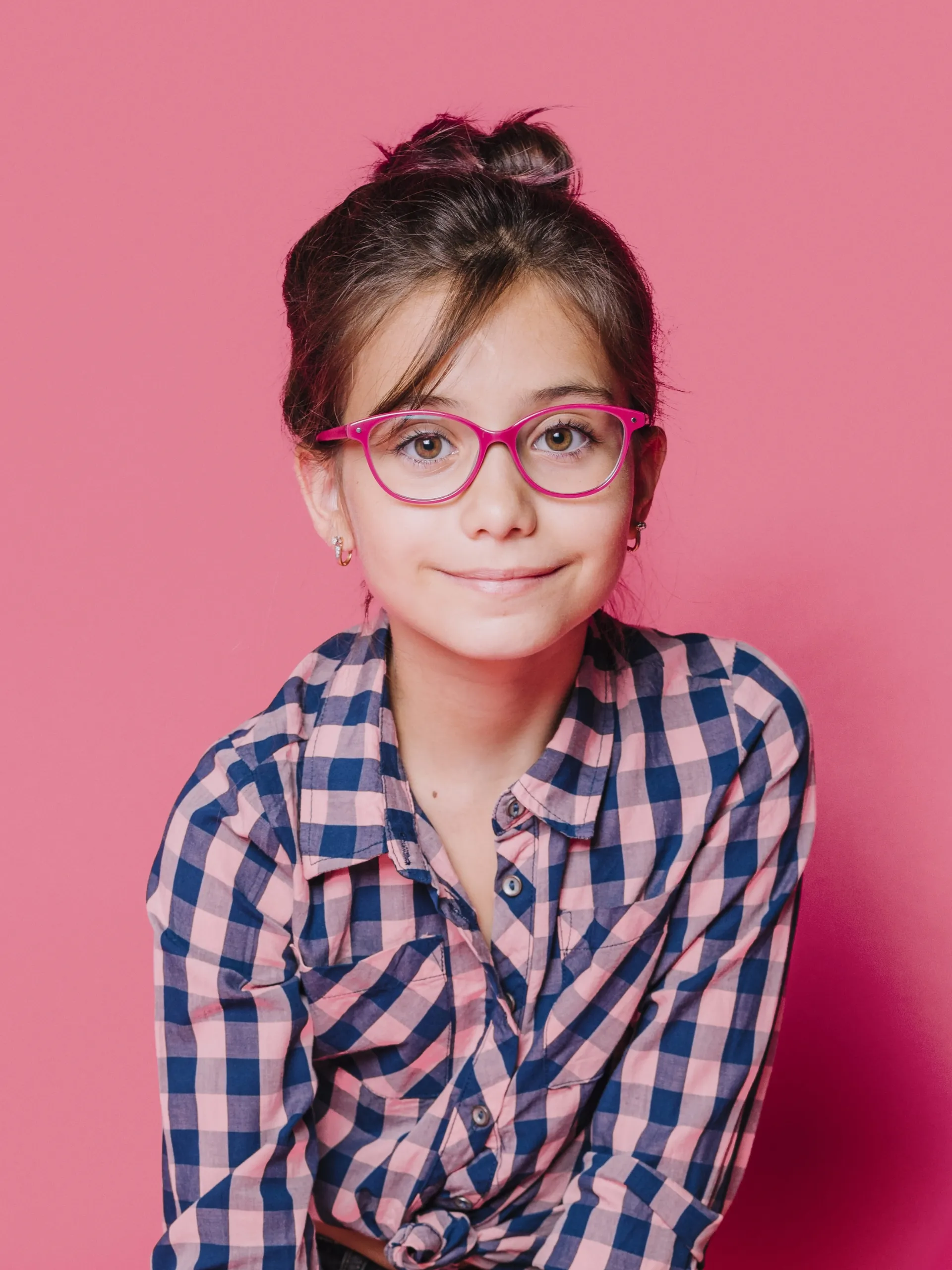 niña con gafas